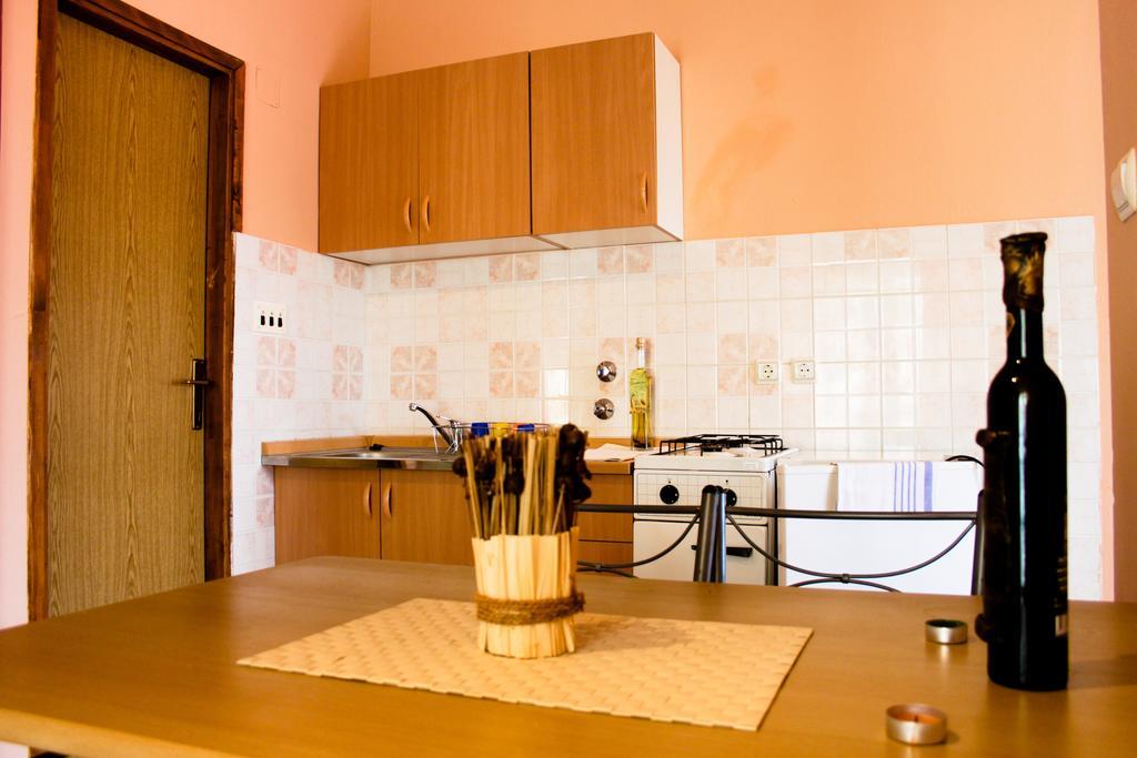 Apartments Niko Trogir Pokój zdjęcie